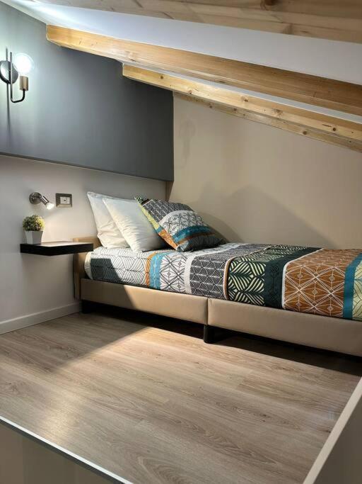Domus 25