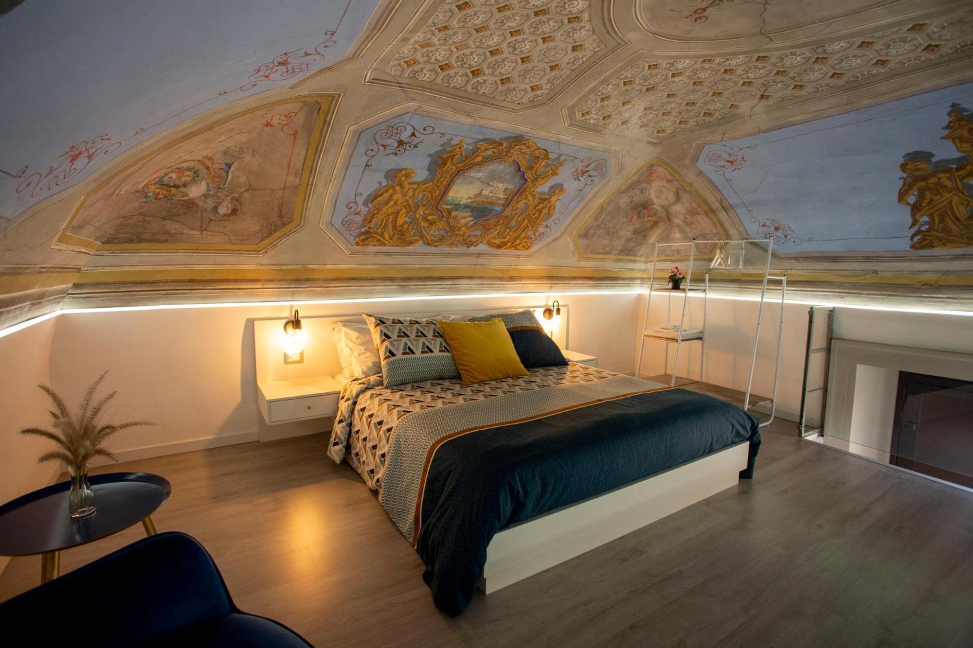 Domus 25 *