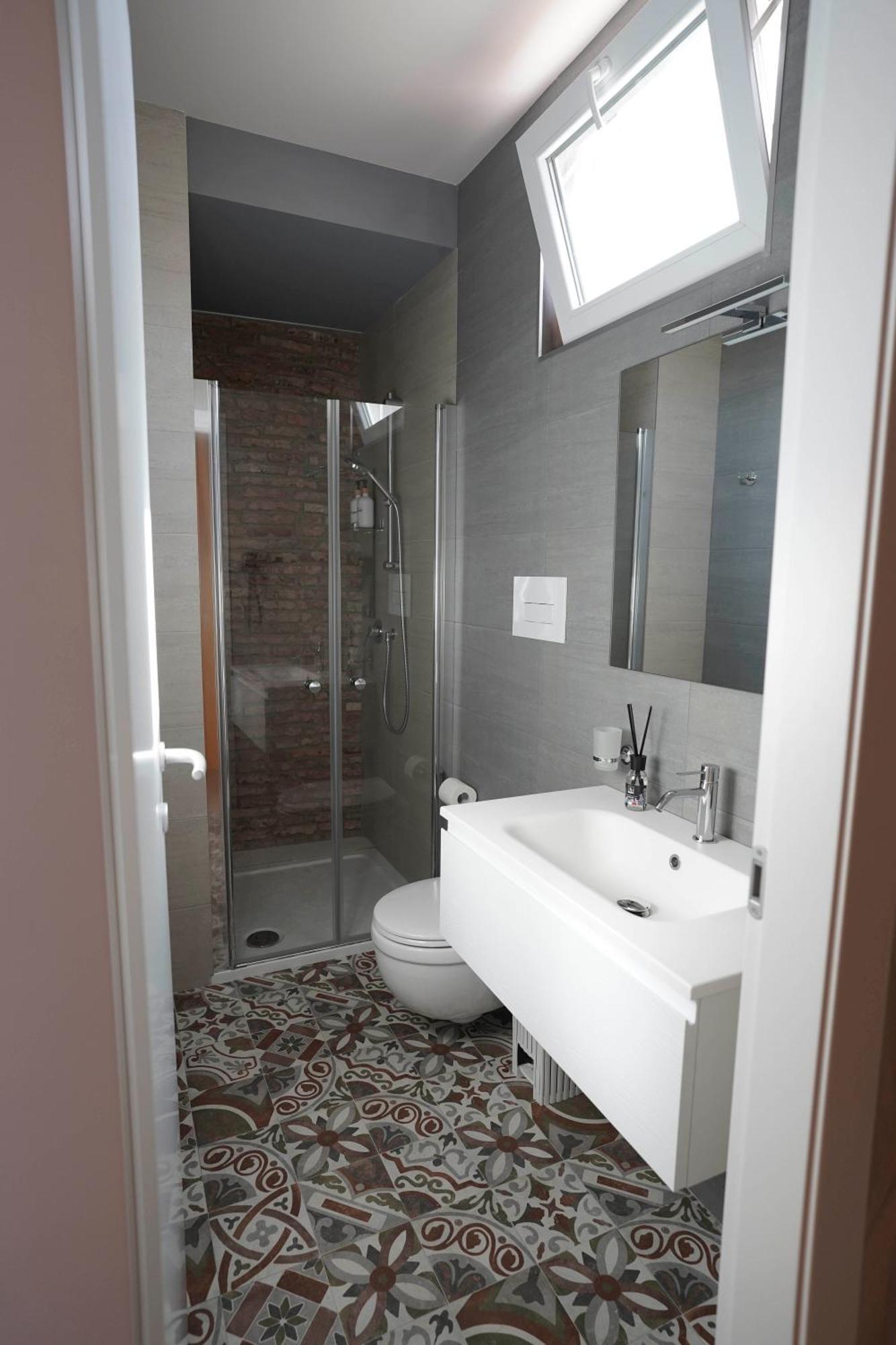 Domus 25 *